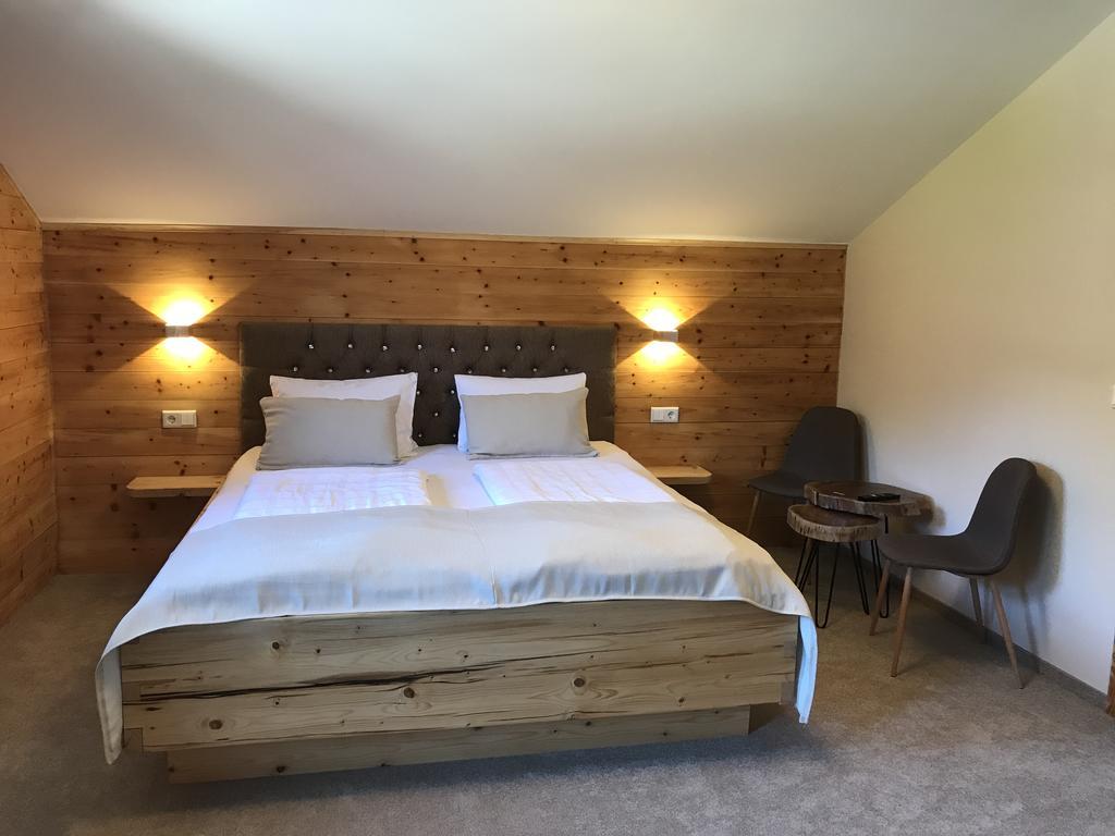 Oberwinklgut Hotel Bischofshofen Phòng bức ảnh